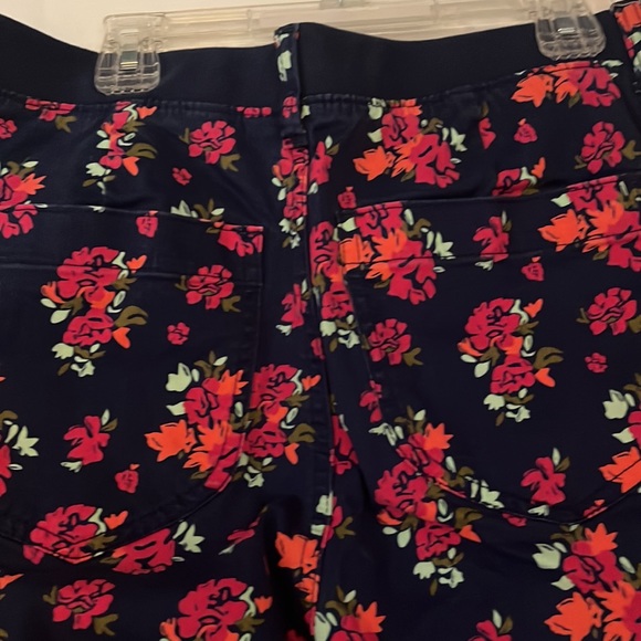 Lee relaxed fit capris - Picture 3 of 3